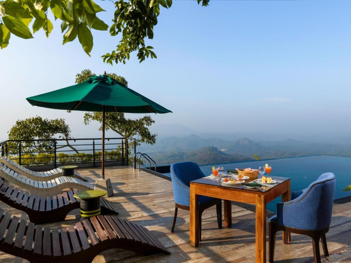 Green Acres Leisure Resort & Spa Kandy Buitenkant foto