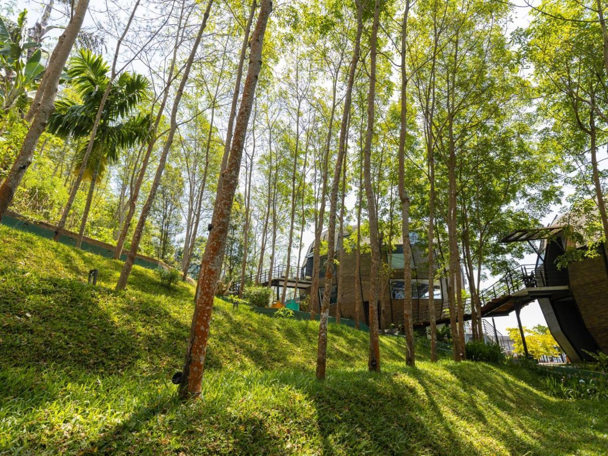 Green Acres Leisure Resort & Spa Kandy Buitenkant foto